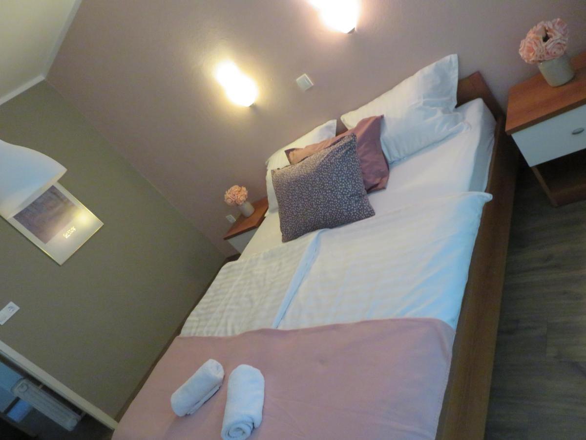Guesthouse Ob Sotocju Budic Brezice Exterior photo