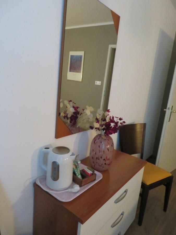 Guesthouse Ob Sotocju Budic Brezice Exterior photo